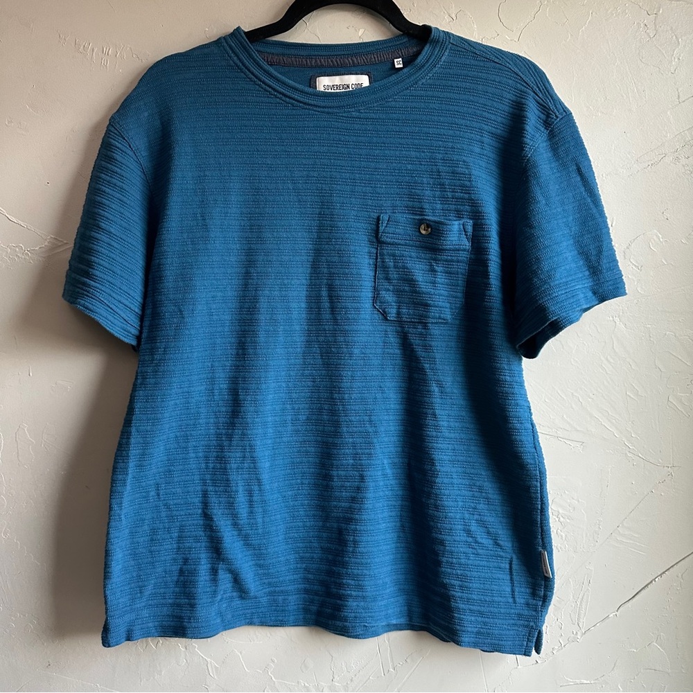 Souvenir Code Blue Men’s Cotton Knit Elevated Basic Pocket Tee with Ribbing Sz M